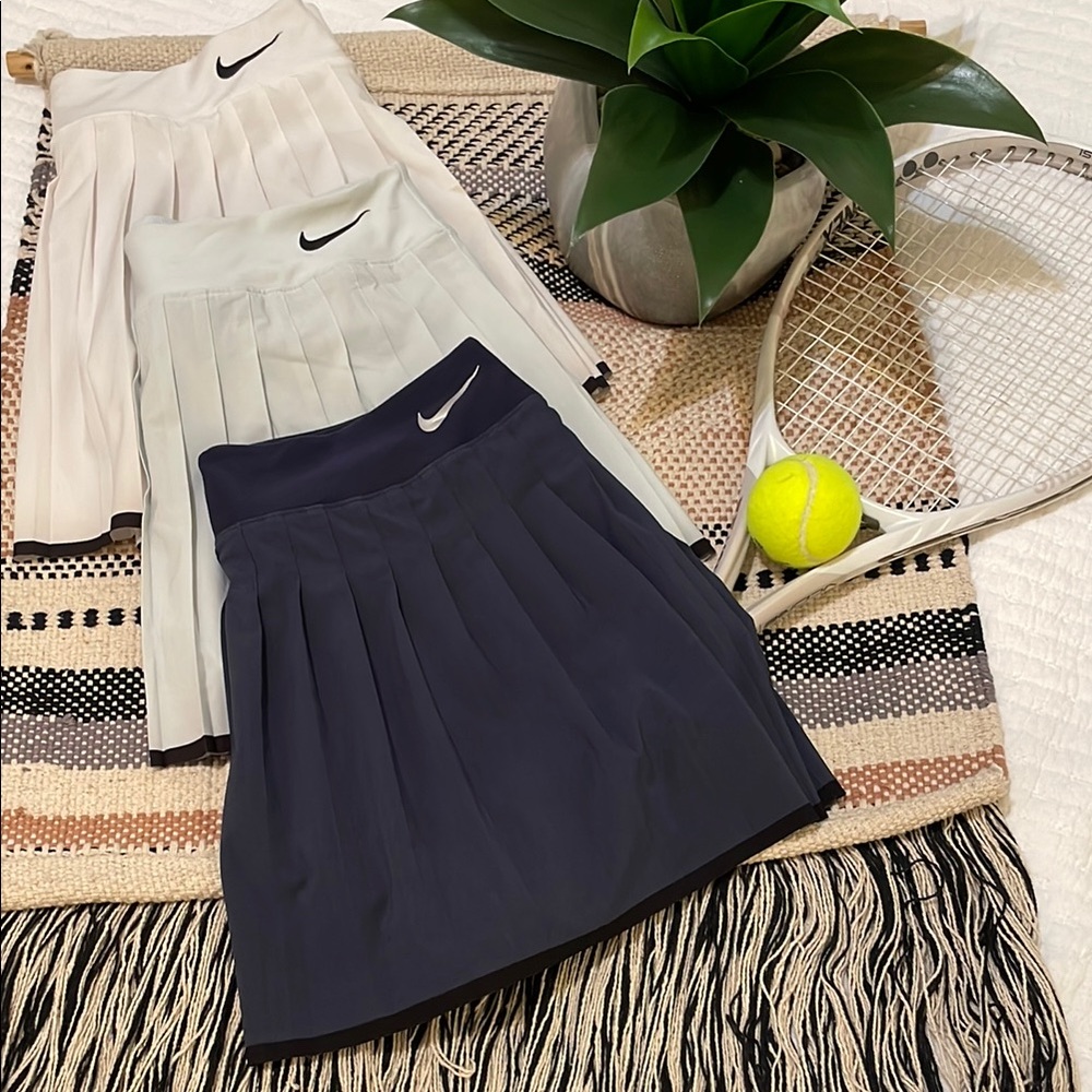 🎾BUNDLE🎾 3 Nike Pleated Tennis Skirts (LARGE)